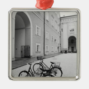 Europa, Österreich, Salzburg. Fahrräder in der Ornament Aus Metall