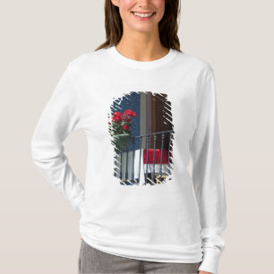 Europa, Portugal. Historische Stadt Sintra. T-Shirt