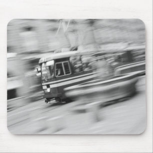 Europa, Schweiz, Bern. Straßenbahn, Marktgasse 2 Mousepad