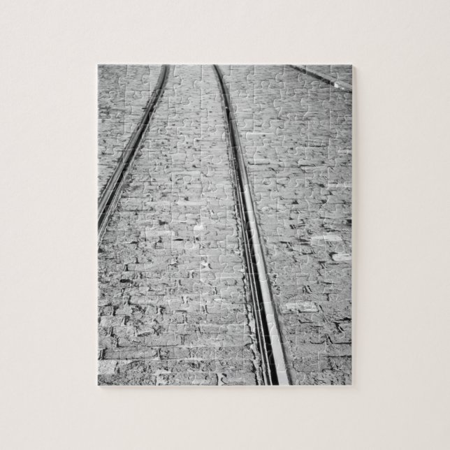 Europa, Schweiz, Bern. Straßenbahnen, (Vertikal)