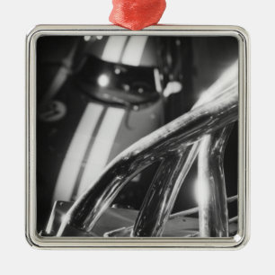 Europa, Schweiz, Genf. Genfer Autosalon; 4 Ornament Aus Metall