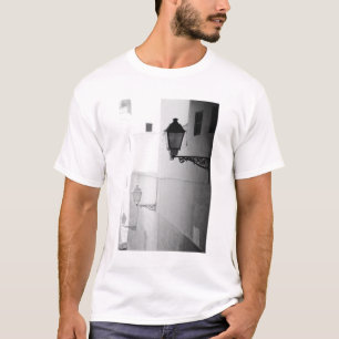 Europa, Spanien, Mallorca. Straßenlaternen, Palma T-Shirt