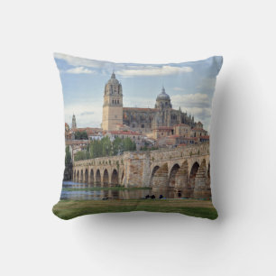 Europa, Spanien, Salamanca. Die römische Brücke üb Kissen