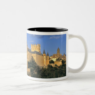 Europa, Spanien, Segovia. Der Alcazar, ein Welt Zweifarbige Tasse