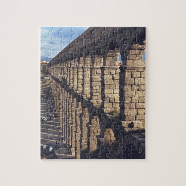 Europa, Spanien, Segovia. Schatten von Spätlicht (Vertikal)