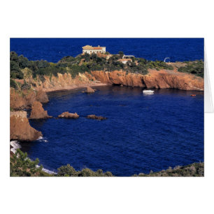Europe, France, Theoule-sur-Mer. Un toit de tuiles