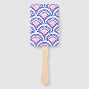 Éventail motif damassé floral bleu