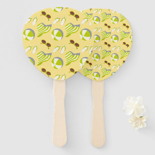 Éventail Motif de plage avec lunettes de soleil et casquett