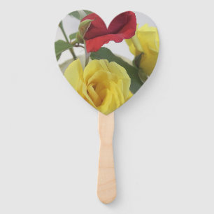 Éventail Roses d'amour et Lily Coeur Blanc assemblé Hnad Fa