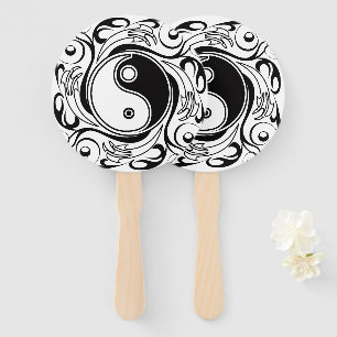 Éventail Symbole Yin et Yang Style tatouage noir et blanc