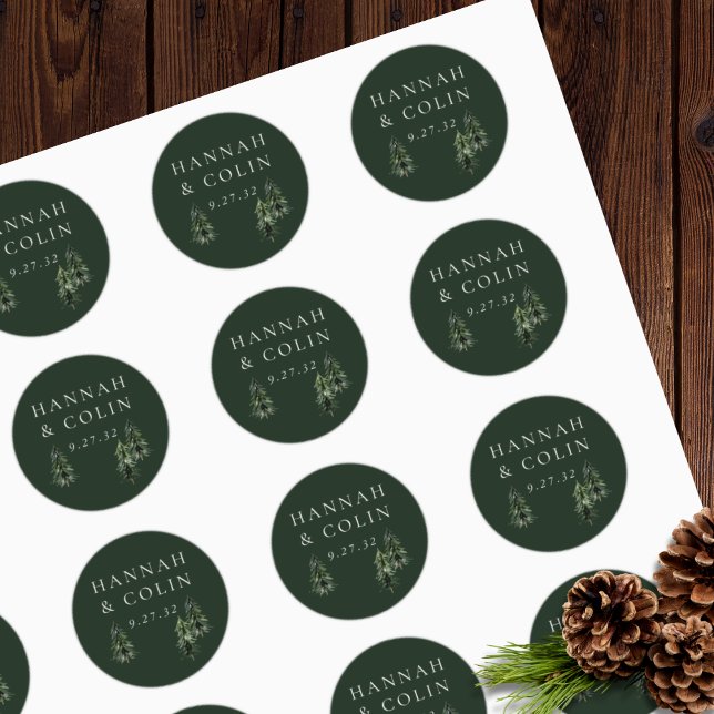 Evergreen Mountain Glen White Green Black Runder Aufkleber (Von Creator hochgeladen)