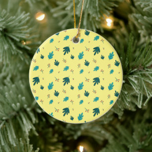 Evergreen Tree Blätter & Red Holly Berries Keramik Ornament
