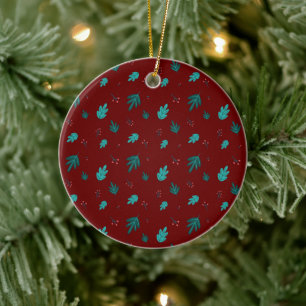 Evergreen Tree Blätter & Red Holly Berries Keramik Ornament