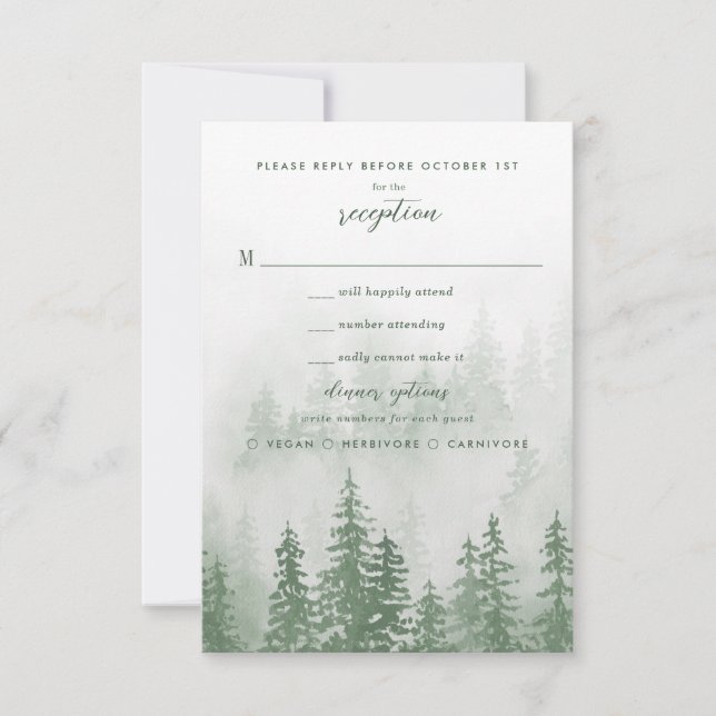 Evergreens im Fog Forest in Green Wedding RSVP Karte (Vorderseite)