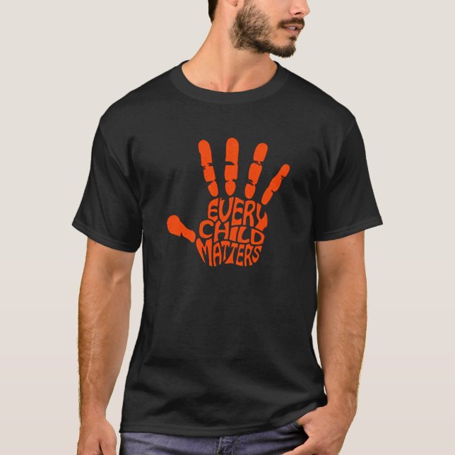 Every Child Matters Hand   T-Shirt (Vorderseite)