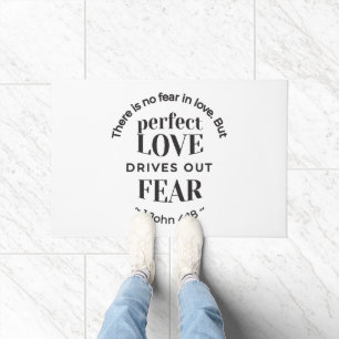 Ewige Liebe - 1 John 4:18 Biokunst Zitat Kunst Fußmatte