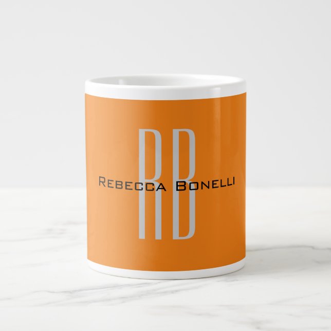Exklusive Orange Initials Monogram Modern Jumbo-Tasse (Vorderseite)