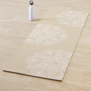 Exotic White Mandala auf Beige Hintergrund Yogamatte