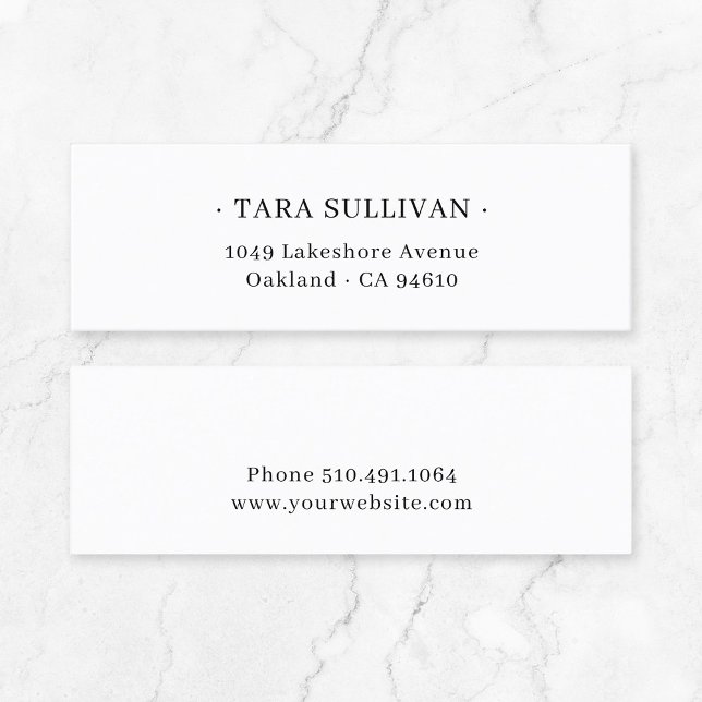 Exotische Eleganz. Minimal Typografie 07 . Mini Visitenkarte (Timeless Quiet Luxury Small Business Stationary - classic serif typography minimalist business card.)