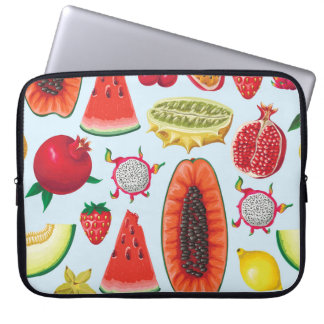 Exotische Früchte: Trendy Print nahtlos. Laptopschutzhülle