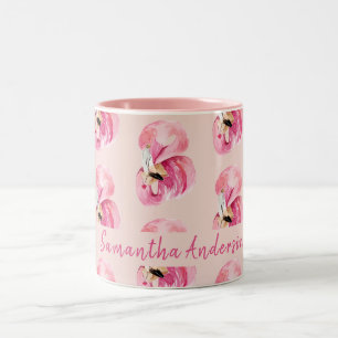Exotisches rosa Flamingo-Muster und Name Zweifarbige Tasse