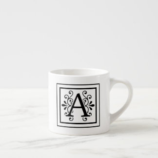 Expresso Marquez avec des lettres une tasse de café express