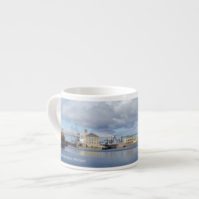 Expresso Soo Verrouillages de la tasse espresso bateau (Devant gauche)