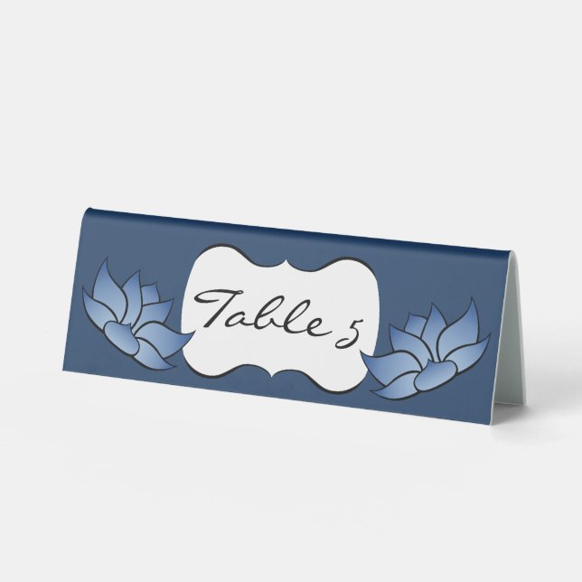 Exquisit Lotus in Blue Table Zent Sign Tischaufsteller (Vorderseite)