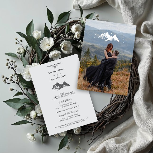 Exquisite Cool Rustic Mountains Photo in Grey  Folieneinladung (Exquisite Cool Rustic Mountains Photo in Grey Wedding Silver Metallic Foil Invitation with Envelope.)