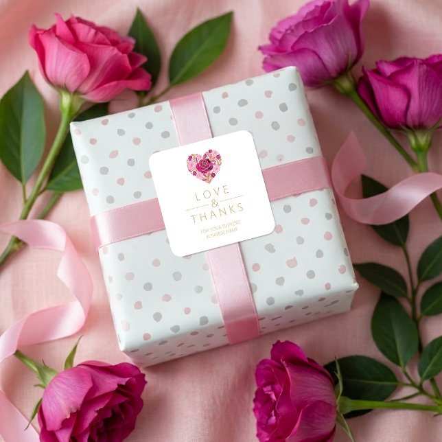 Exquisite Pink Floral Heart Love & Thanks Quadratischer Aufkleber (Exquisite Pink Floral Heart Love & Thanks Square Business Support Sticker s in Pink Shades. )
