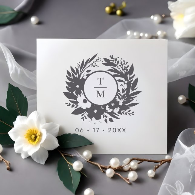 Exquisite Wedding Wildflowers Wreath Initials Gummistempel (Exquisite Wedding Wildflowers Wreath Initials rubber stamp.)