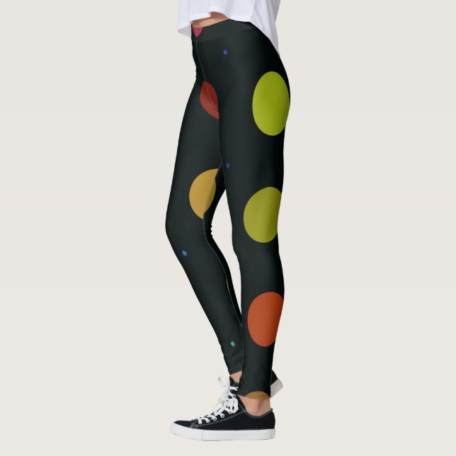 Extravaganter multineutraler und schwarzer Retro-P Leggings (Links)