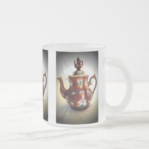 Extravaganter verzierter antiker englischer mattglastasse