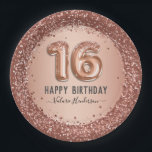Extravagantes Skript Rosa Glitzer Happy 16. Geburt Pappteller<br><div class="desc">Girly Glitzer,  Jahrtausende pink Hintergrund,  mit extravagantem Skriptnamen Typografie. Imitate Rose Gold 16 Ballontext. Ideal für süße 16 Feiern.</div>