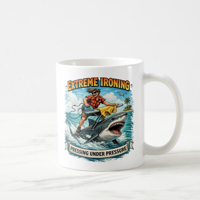 Extreme Ironing Shark Mug (Droite)