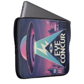 EYCONCUR ALIEN PYRAMID POWER Laptop Sleeve