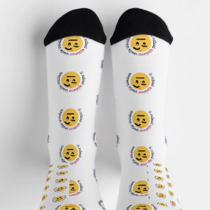 Eyebrow Sass: Ein erhabenes Augenbrauen arbeitet W Socken