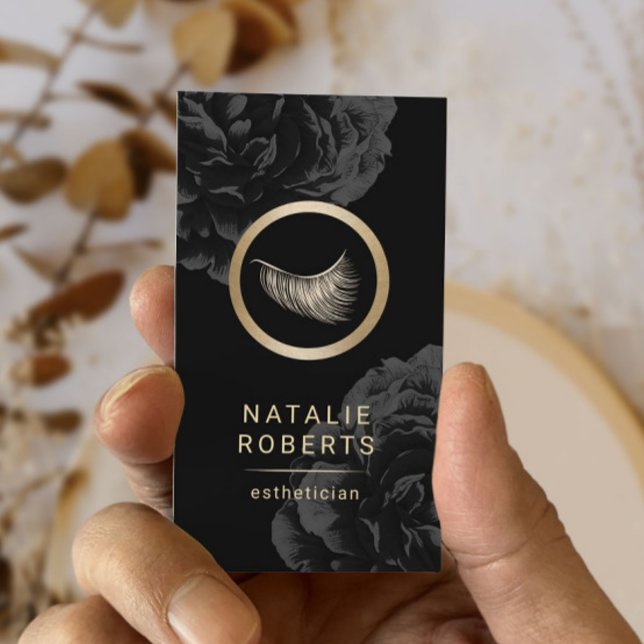 Eyelash Logo Dark Floral Makeup Artist Esthetician Visitenkarte (Von Creator hochgeladen)
