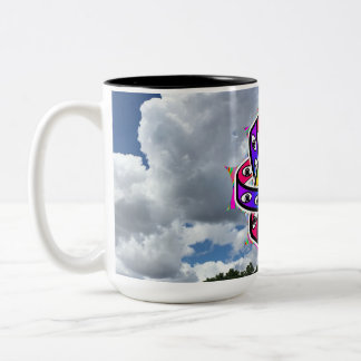 Ezekiel's Wheel UFO on a Cloudy Day Zweifarbige Tasse
