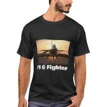 F16 Kampfflugzeuge bei Sonnenuntergang