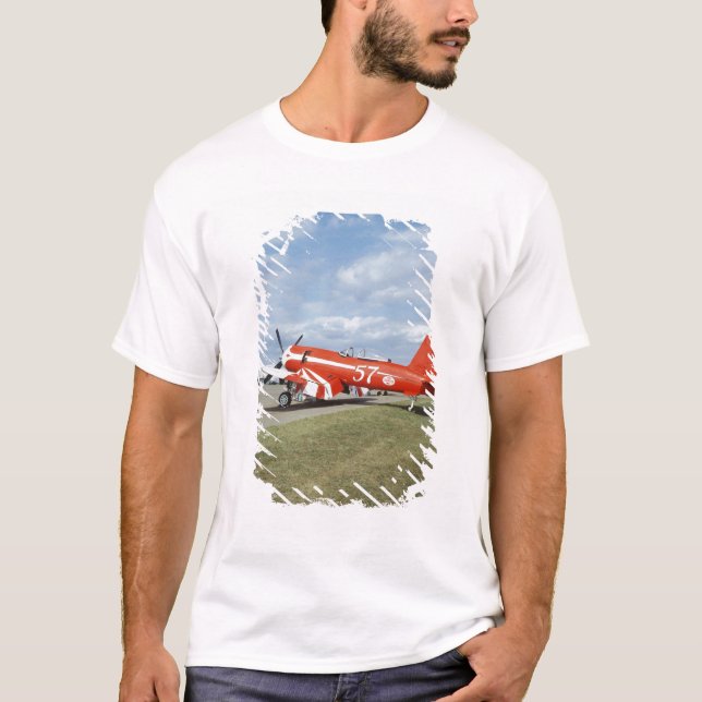 F2G-1D Superseeräuberflugzeug an der Flugschau T-Shirt (Vorderseite)