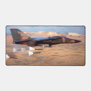 F-111 SCHREIBTISCHUNTERLAGE