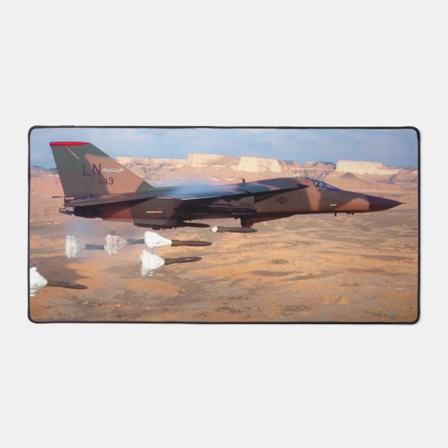 F-111 SCHREIBTISCHUNTERLAGE (Vorderseite)