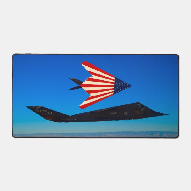 F-117 NIGHTHAWK SCHREIBTISCHUNTERLAGE (Vorderseite)