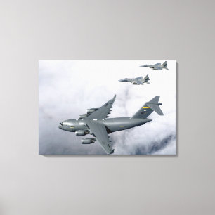 F-15B Eagles Eskorte der erste Hawaii-ansässige Leinwanddruck