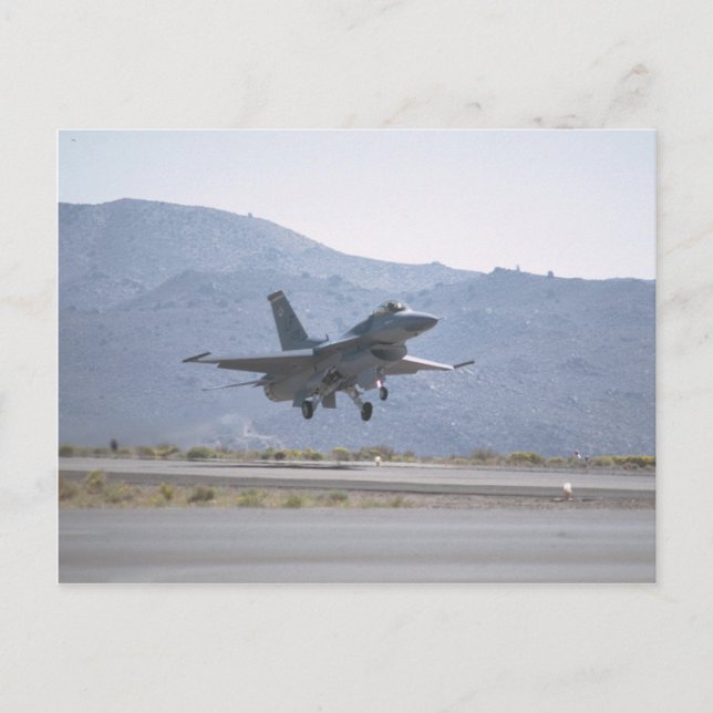 F-16 Landung in der Luftwaffenstelle Luke Postkarte (Vorderseite)