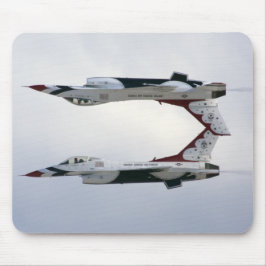 F-16 Thunderbirds Manöver - Invertiert Mousepad