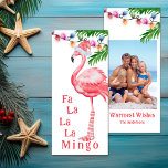 Fa La La Mingo Foto Flamingo Weihnachtskarte<br><div class="desc">Die Weihnachtskarte des Fa La Mingo Holiday zeichnet sich durch ein flamingofarbenes Aquarell aus, das in einer rosa-weißen Weihnachtsmannmütze und kniehohen Socken gekleidet ist. Es gibt farbenfrohe Urlaubsleuchten mit Palmenfronten. Auf der Rückseite finden Sie Ihr Lieblings-Foto, Ihren Gruß und Ihre Unterschrift. Der Gruß kann personalisiert zu lesen, wie Sie möchten....</div>