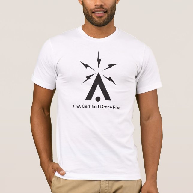 FAA-Pilotprogramm für zertifizierte Drohne T-Shirt (Vorderseite)