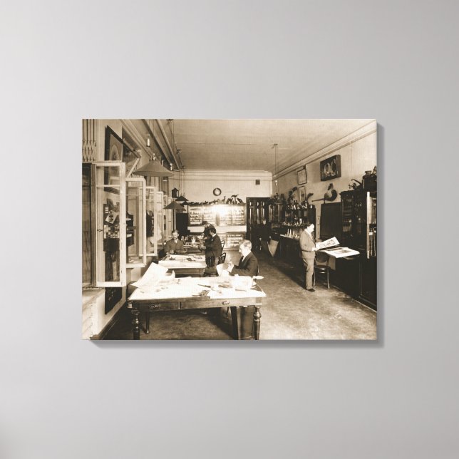 Faberge Workshop (b/w-Foto) Leinwanddruck (Vorderseite)